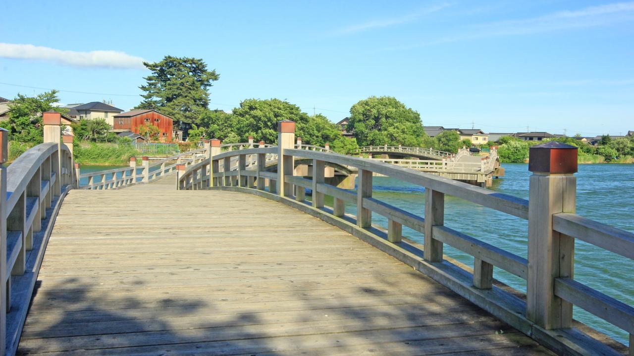 Отель Ebisusou Takashima Экстерьер фото